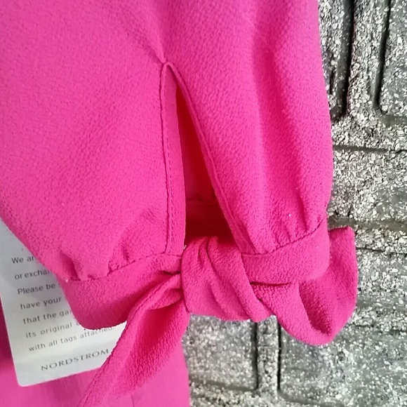 Vince Camuto
Stretch Crepe Shift Dress size 8 BNWT - Picture 3 of 7